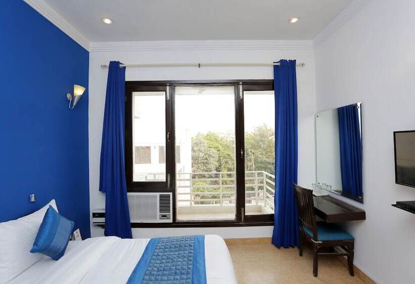 Hotel Oyo 8822 Sector 31