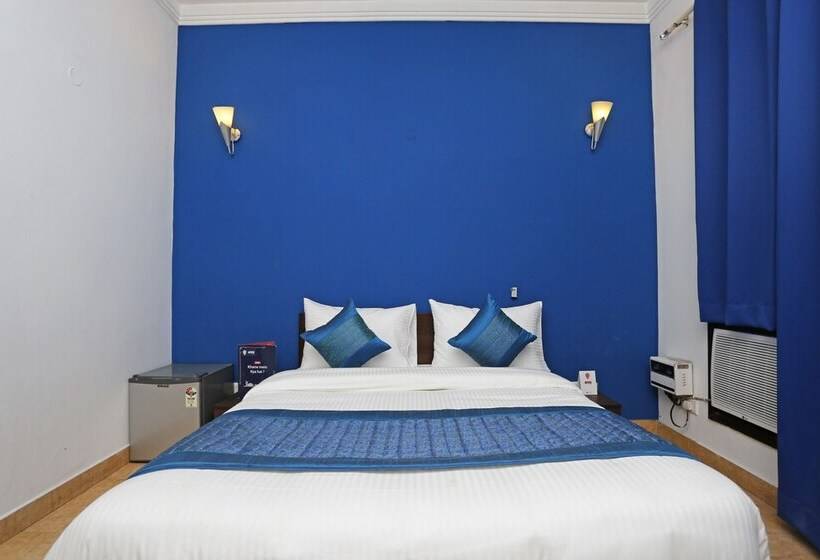 Hotel Oyo 8822 Sector 31