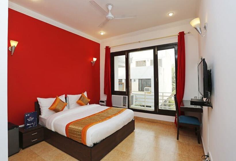 Hotel Oyo 8822 Sector 31