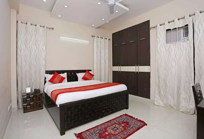 ホテル Oyo 9997 Sohna Road