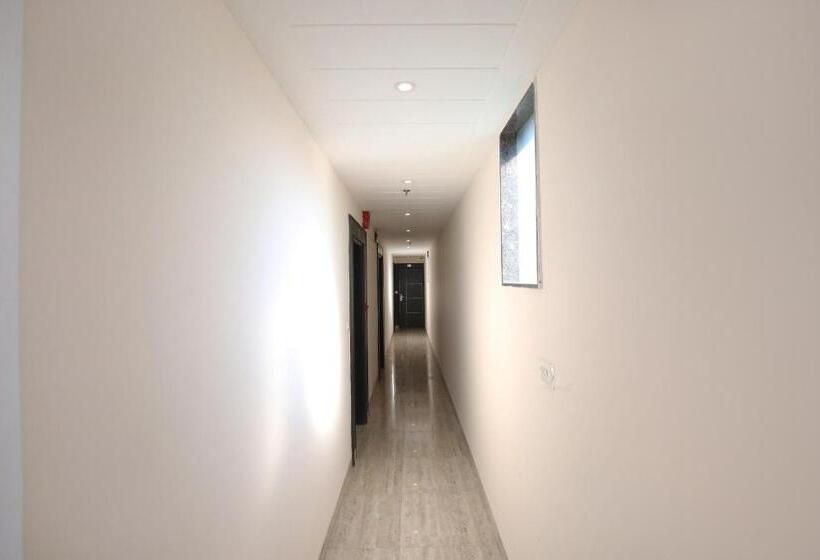 Отель Townhouse Tricity Relax Inn