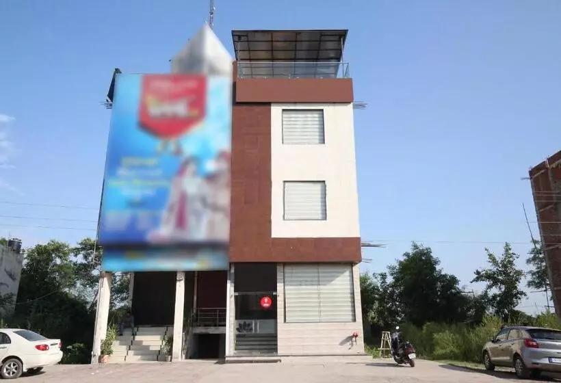ホテル Townhouse Tricity Relax Inn