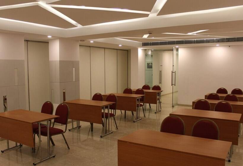 Keys Lite By Lemon Tree Hotels, Mayfield, Gurgaon