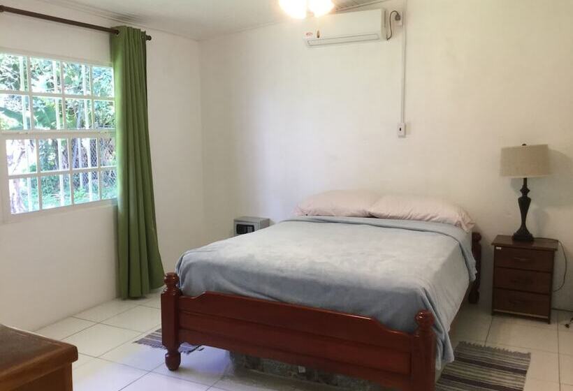 Lorna Cottage Sandy Point