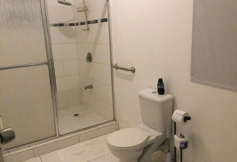 Lorna Cottage Sandy Point