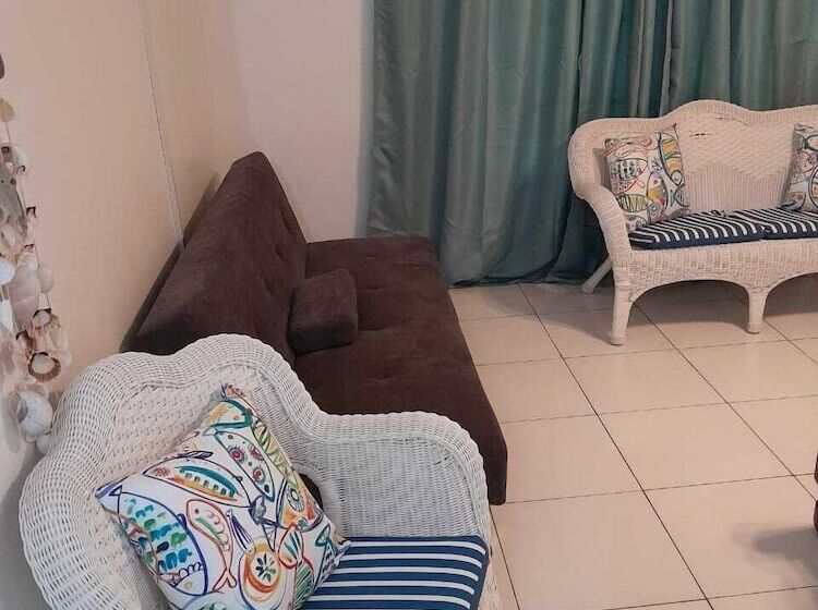 Lorna Cottage Sandy Point