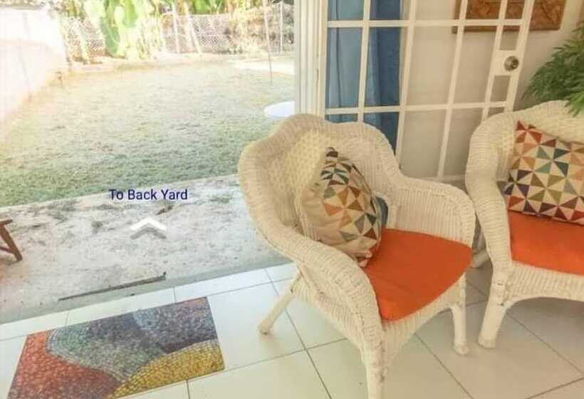 Lorna Cottage Sandy Point