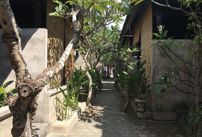 مبيت وإفطار Tarci Bungalows Lembongan