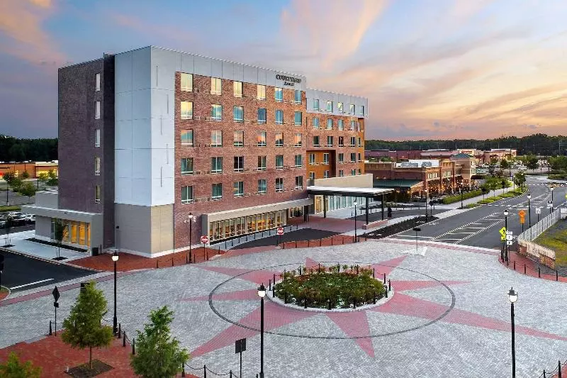 ホテル Courtyard By Marriott North Brunswick
