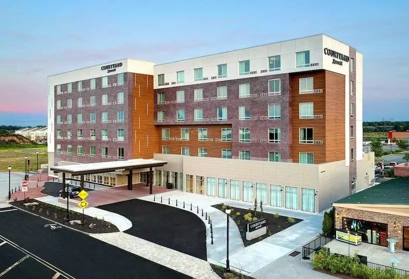 ホテル Courtyard By Marriott North Brunswick