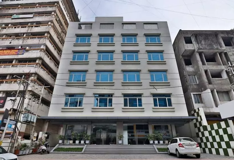 هتل Limra Vadodara