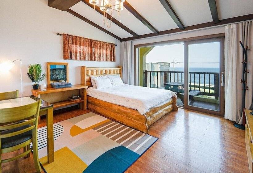 Jeju New Haean Punggyeong Pension