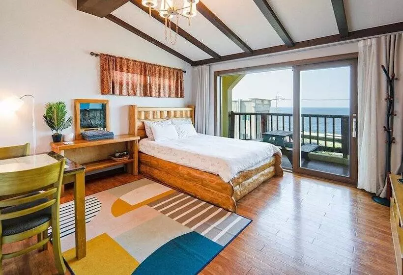 Jeju New Haean Punggyeong Pension