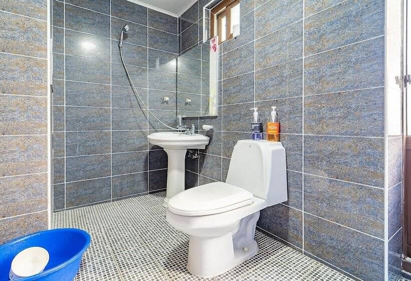 Jeju New Haean Punggyeong Pension