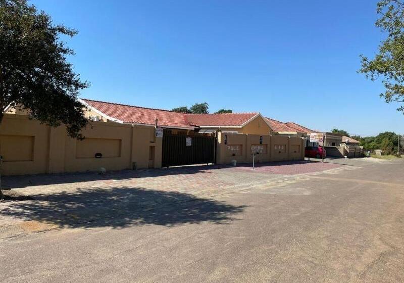 Pale Bohemia Bed And Breakfast