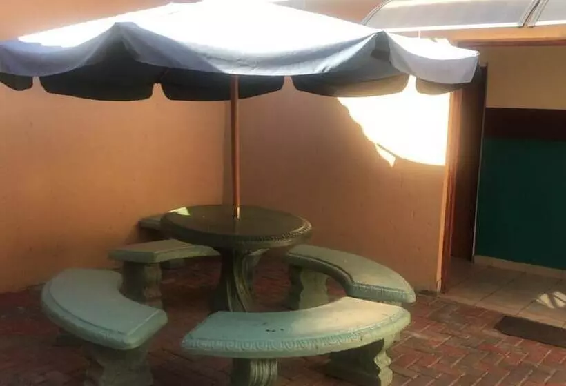 Pale Bohemia Bed And Breakfast