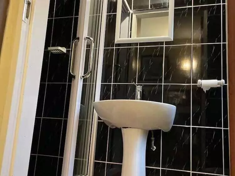 Pale Bohemia Bed And Breakfast