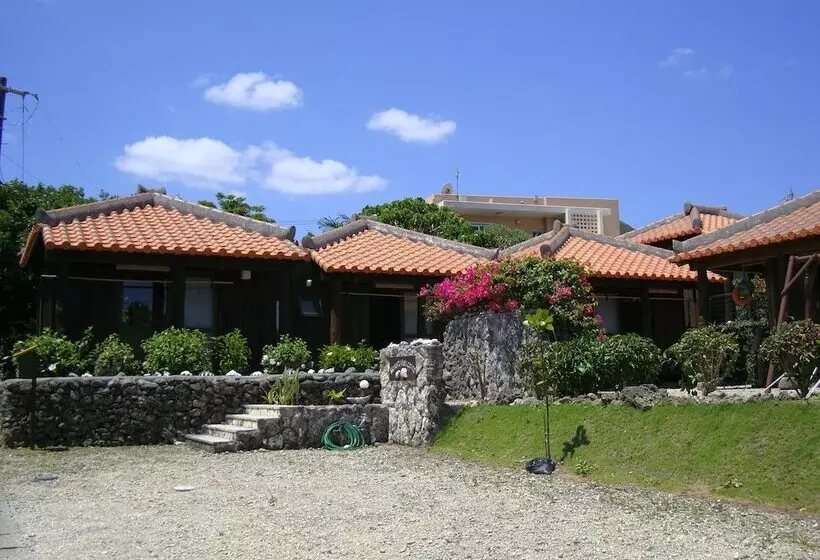 Majatalo Resort Life Kabira