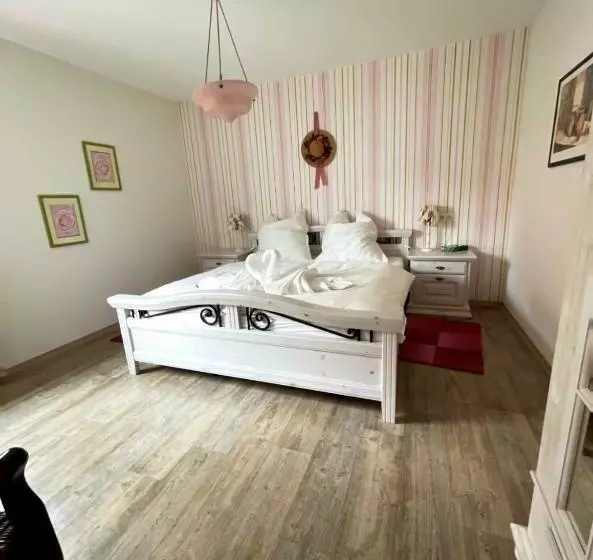 ペンション Mainsommer