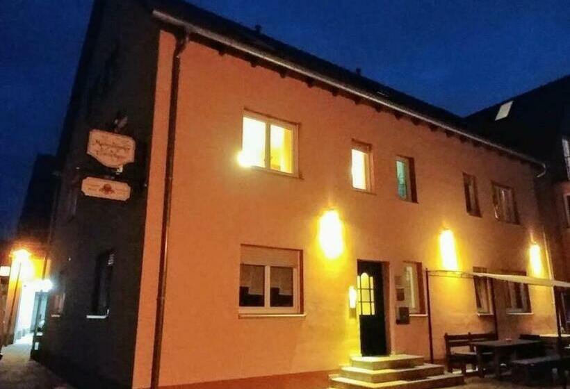 ペンション Mainsommer