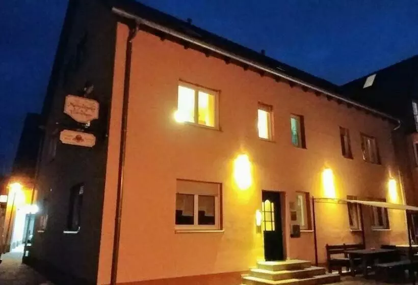 ペンション Mainsommer