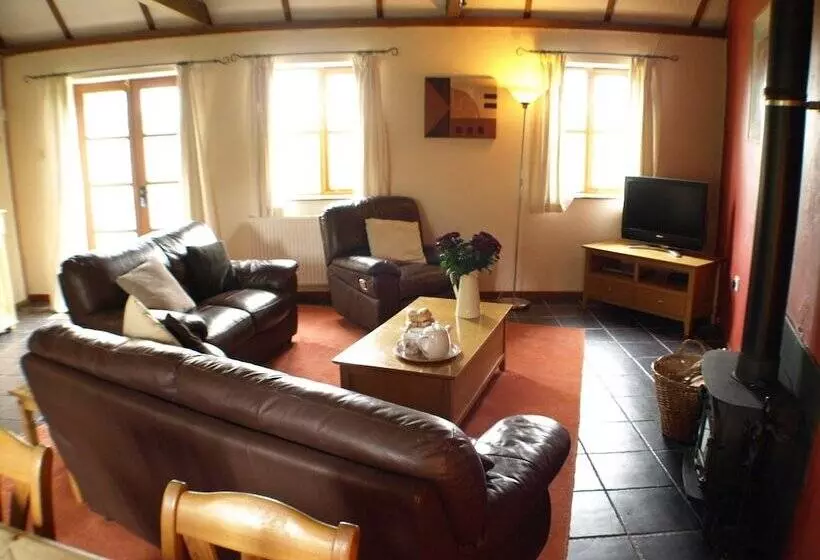 Polean Farm Cottages