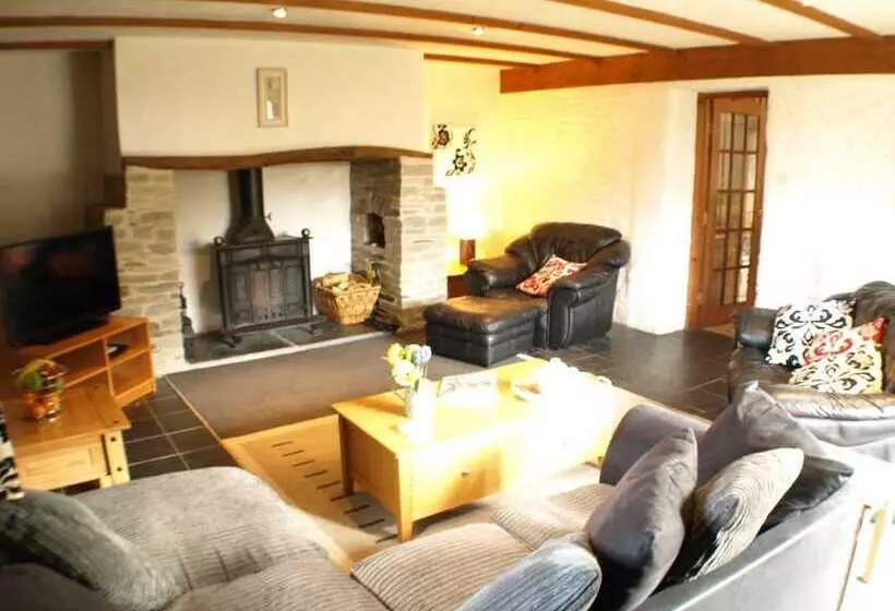 Polean Farm Cottages