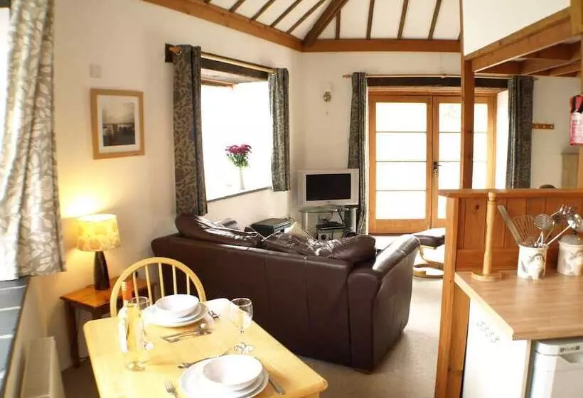 Polean Farm Cottages