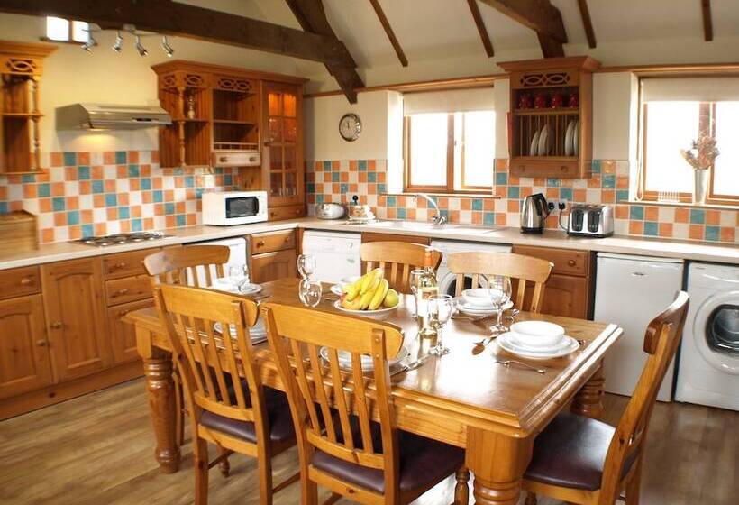 Polean Farm Cottages