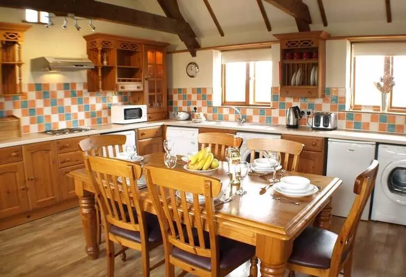 Polean Farm Cottages