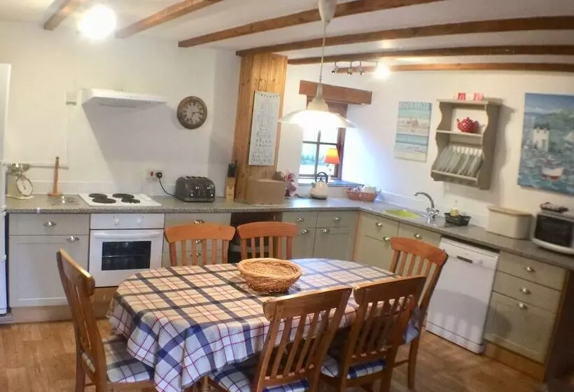 Polean Farm Cottages