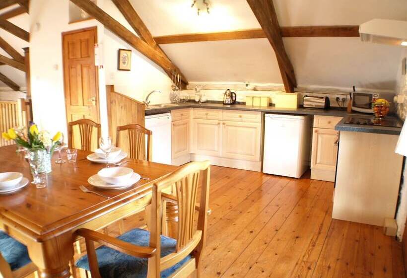 Polean Farm Cottages