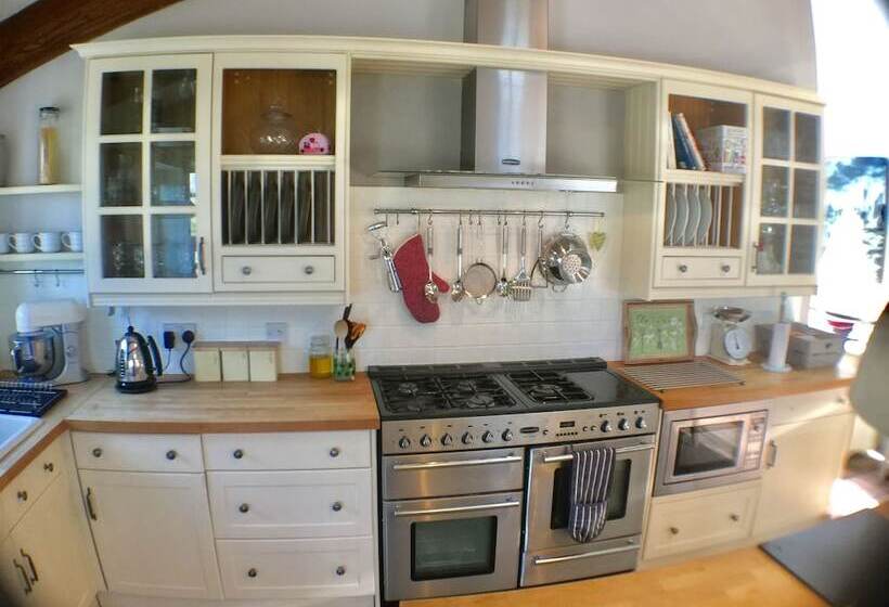 Polean Farm Cottages