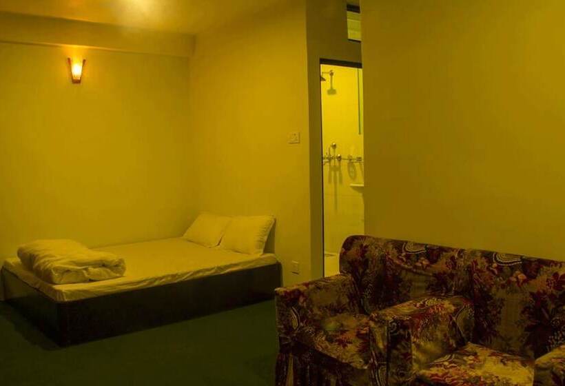 تختخواب و صبحانه Pradhan House Home Stay With Garden