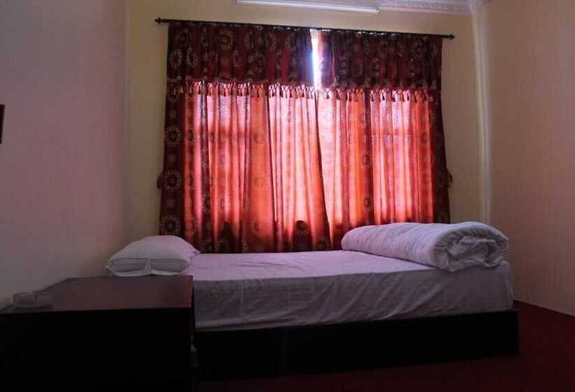 تختخواب و صبحانه Pradhan House Home Stay With Garden