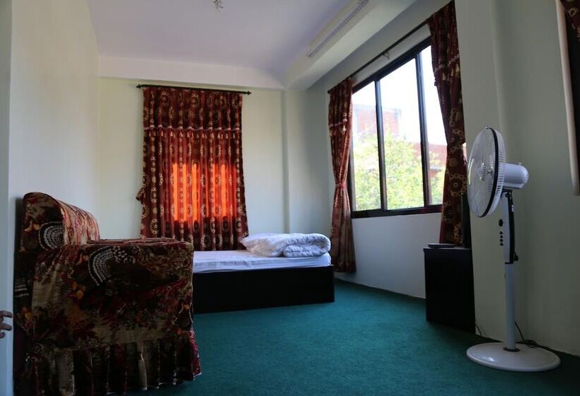 تختخواب و صبحانه Pradhan House Home Stay With Garden