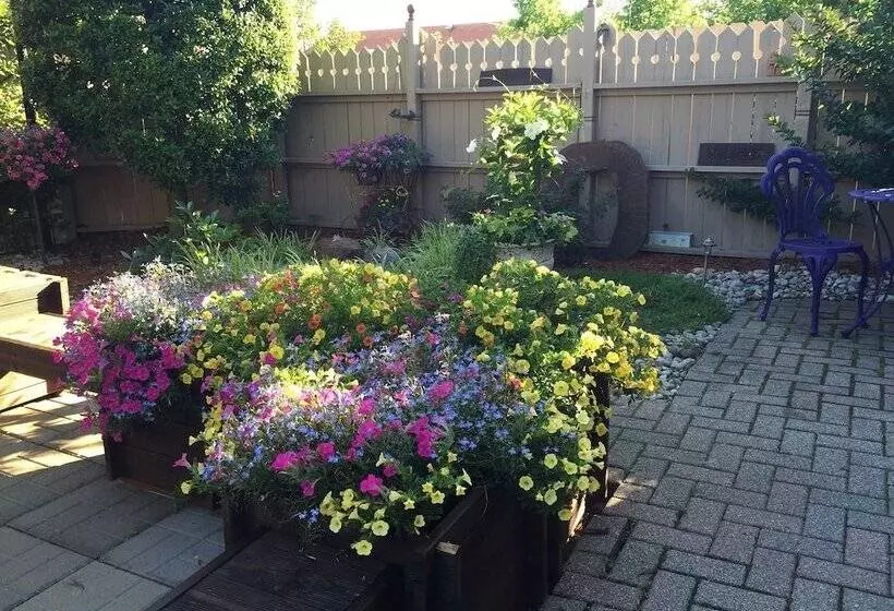 Aamiaismajoitus (B&B) Weller Haus Bed, Breakfast & Event Center