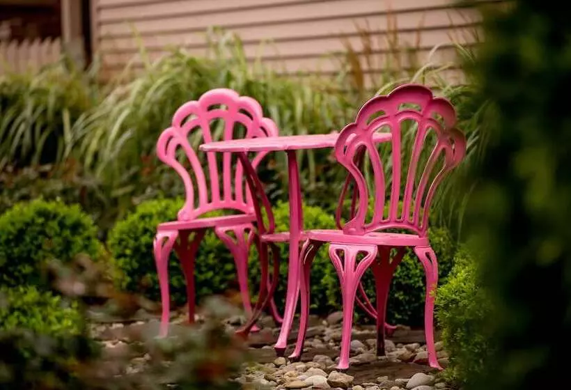 Aamiaismajoitus (B&B) Weller Haus Bed, Breakfast & Event Center