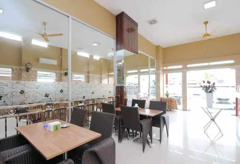ホテル Airy Syariah Medan Kota Puri 12