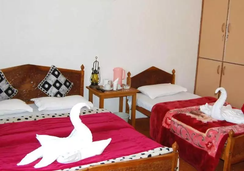 ホテル Basera Residency