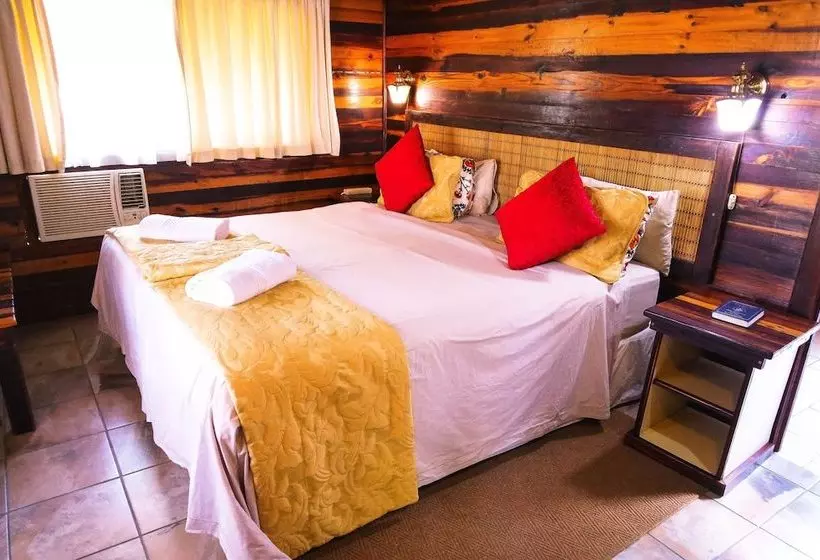 ホテル Kwalata Game Lodge