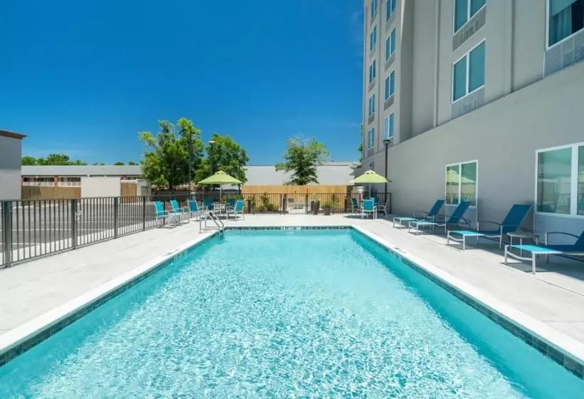 Hotelli La Quinta By Wyndham Mobile