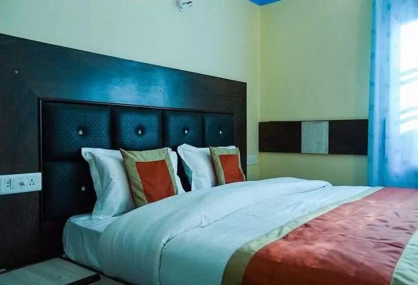 Hotelli The Host By Oyo Rooms
