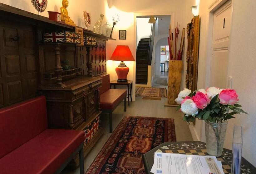 بنسيون Victorian Lodge