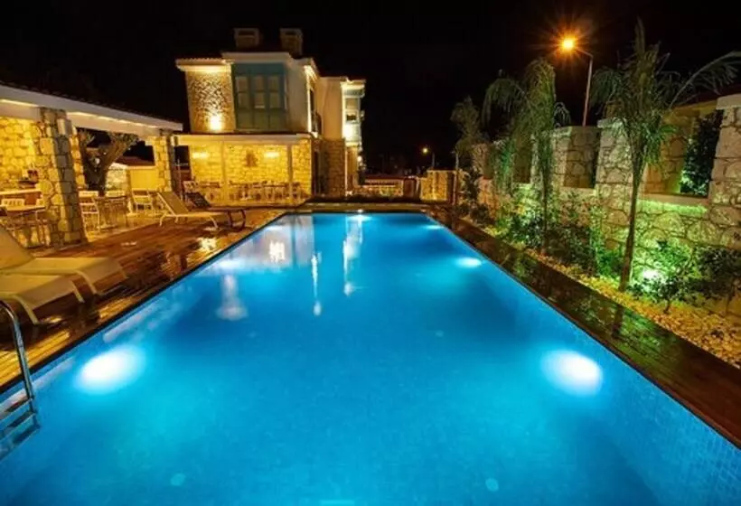 Amour Alacati Butik Otel