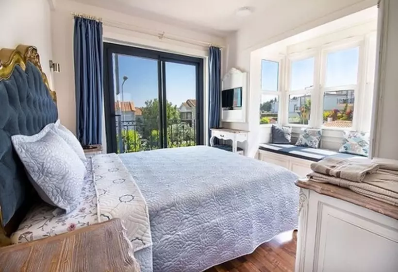 Amour Alacati Butik Otel