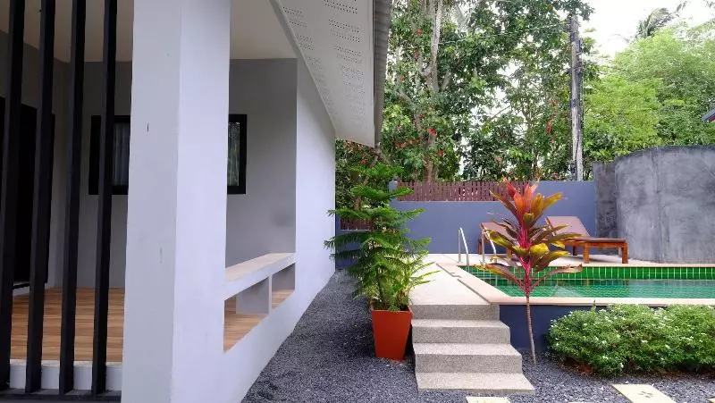 Hotelli Panisara Pool Villa Samui