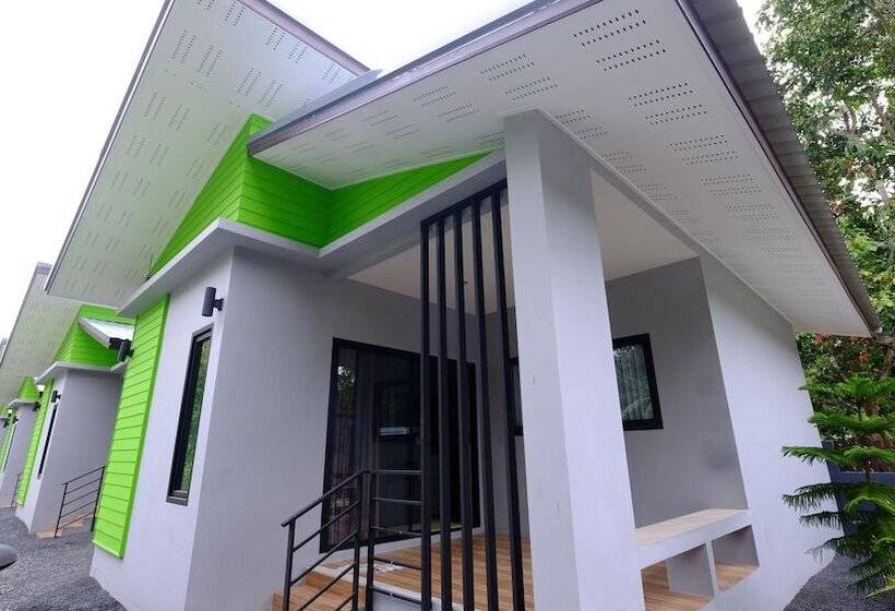 בית מלון כפרי Panisara Pool Villa Samui