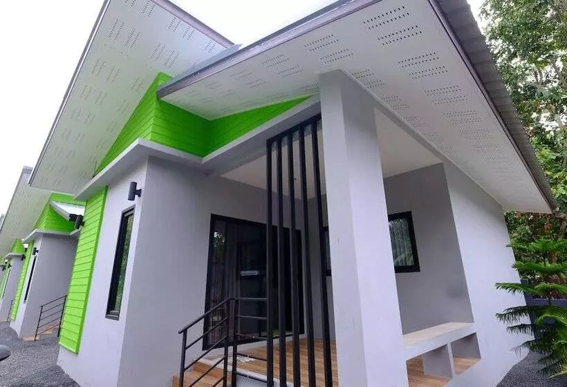 Hotelli Panisara Pool Villa Samui