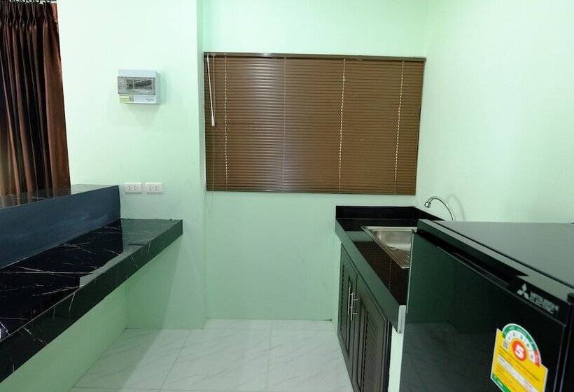 בית מלון כפרי Panisara Pool Villa Samui